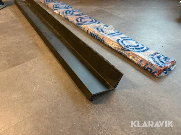 Fasadbleck 7 st  och vindskivor i plåt 8 st