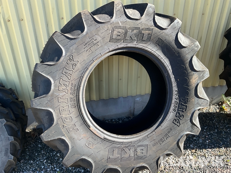 Traktordäck 1st BKT 420/85R24