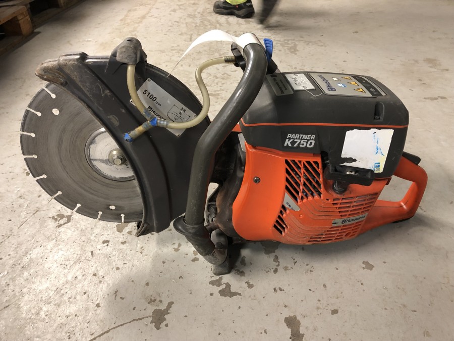 Motorkap Husqvarna K750