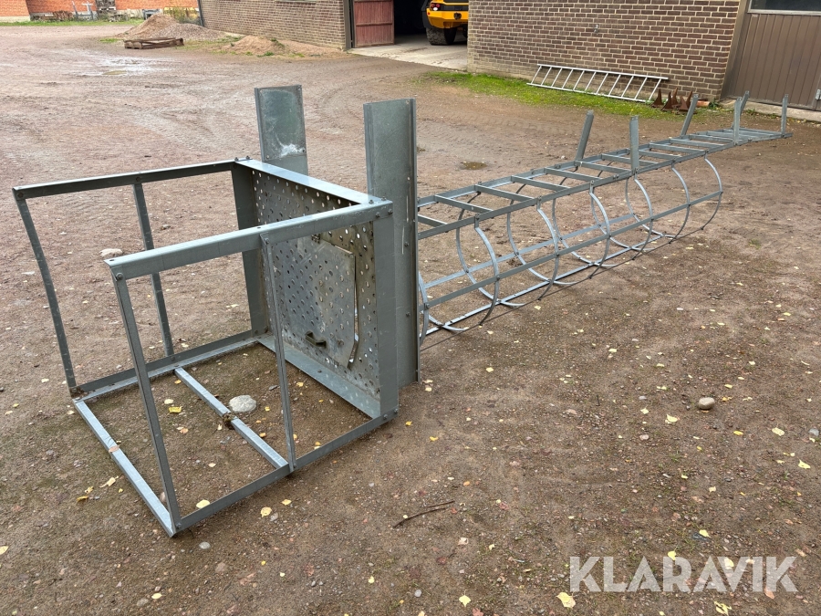 Stege med plattform