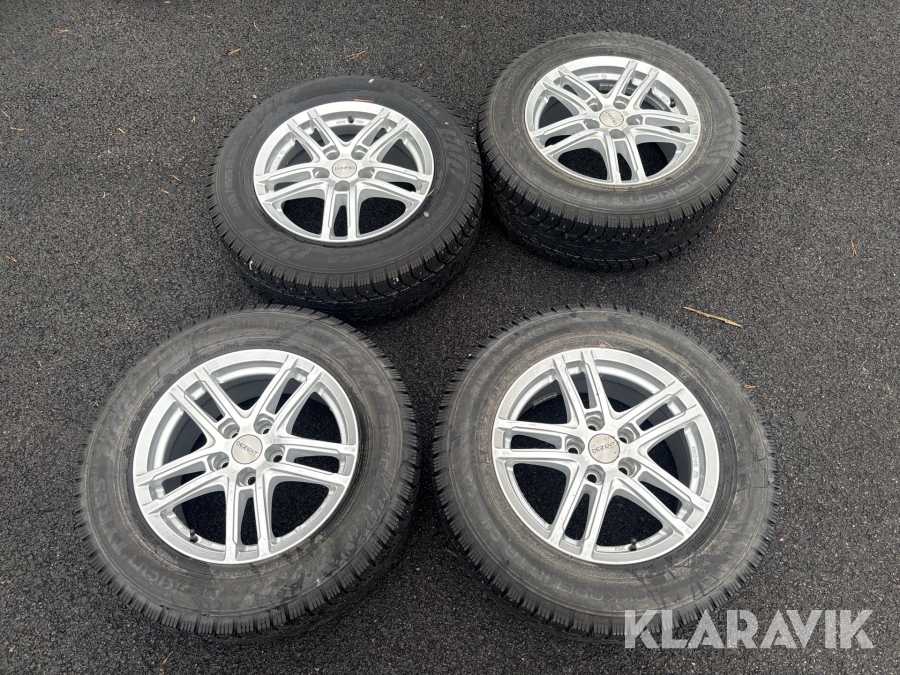 Vinterdäck på fälg Nokian Hakkapeliitta C4 215/65R16C 4st