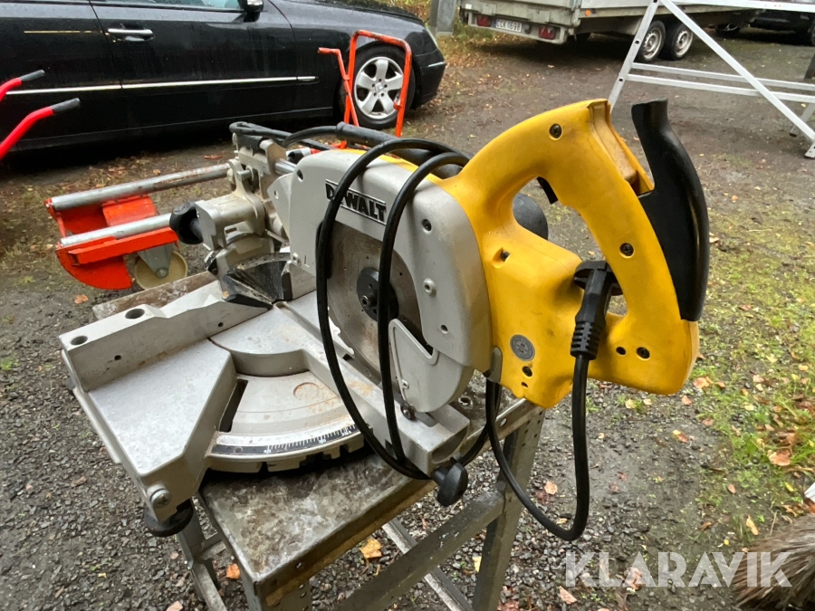Kap och geringssåg Dewalt DW700