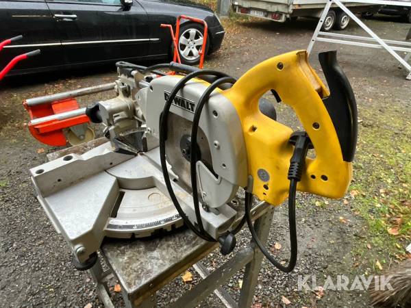 Kap och geringssåg Dewalt DW700