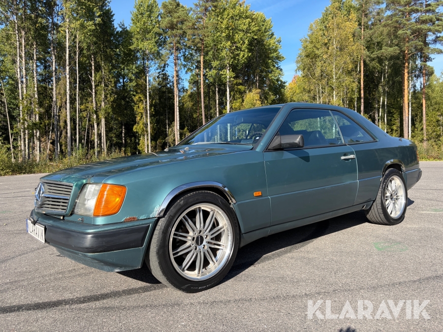 Mercedes-Benz 300 CE Coupé Automatisk 180 hk 1988 4 växlar