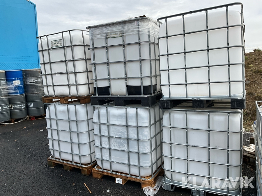 IBC-tank 6 st med pall och stålbur