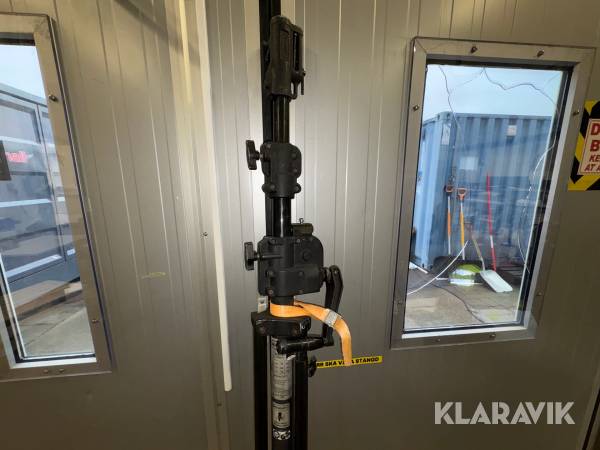 Tripod Doughty Easylift 3.8m