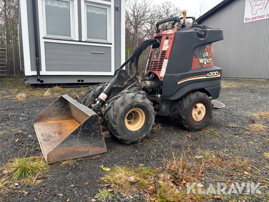 Redskapsbärare Ditch Witch R300