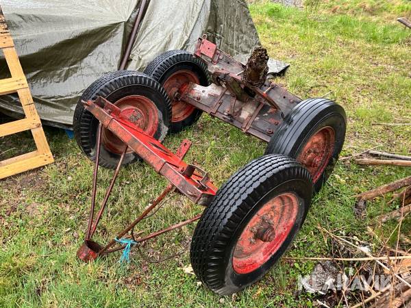 Axlar och drag till vagn