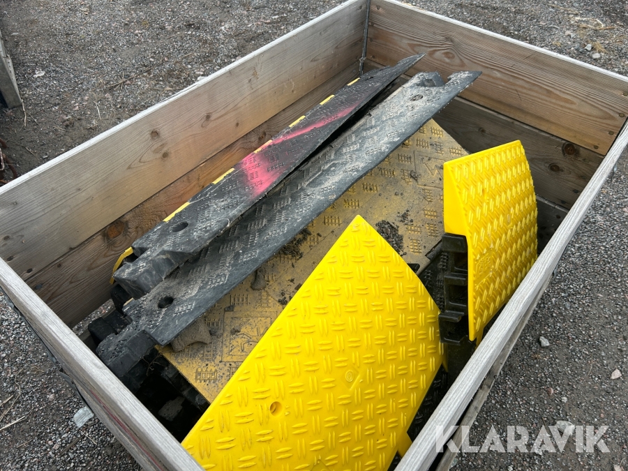 Kabelskydd för väg