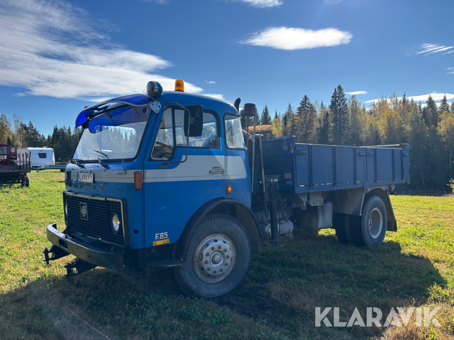 Kranbil Volvo F85 med tipp
