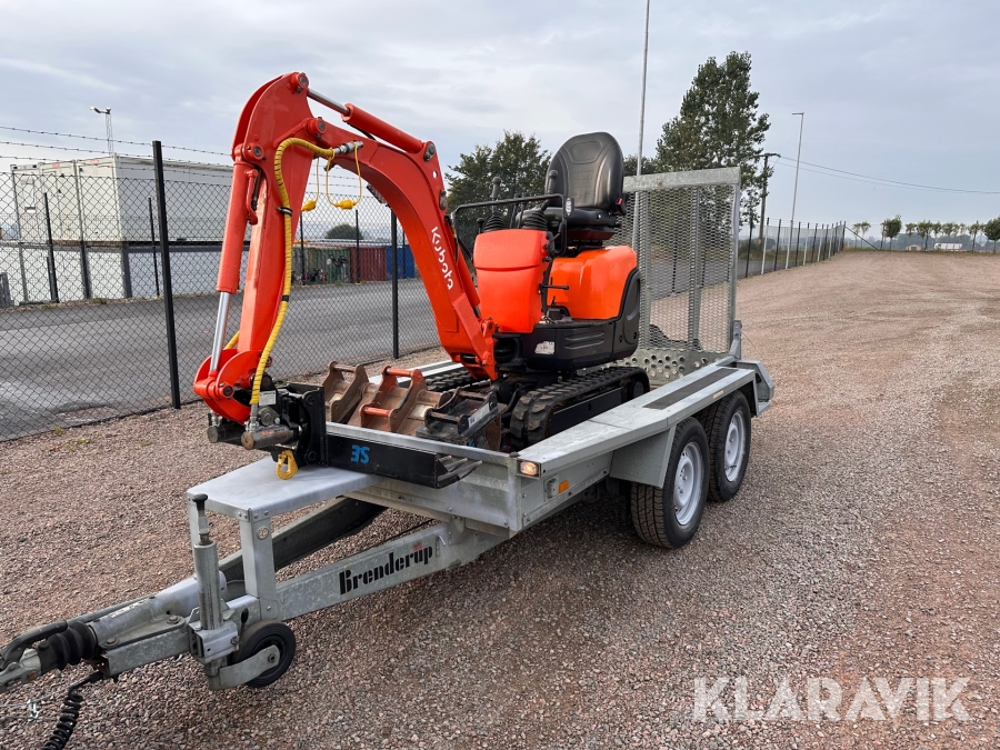 Grävmaskin Kubota K008 med maskinsläp