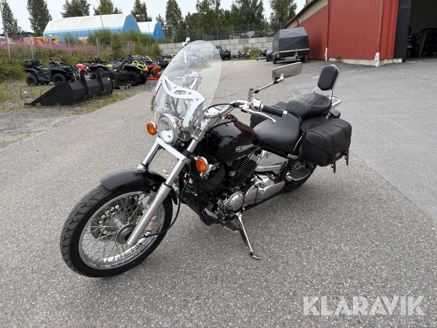Motorcykel Yamaha XVS 650 4VR