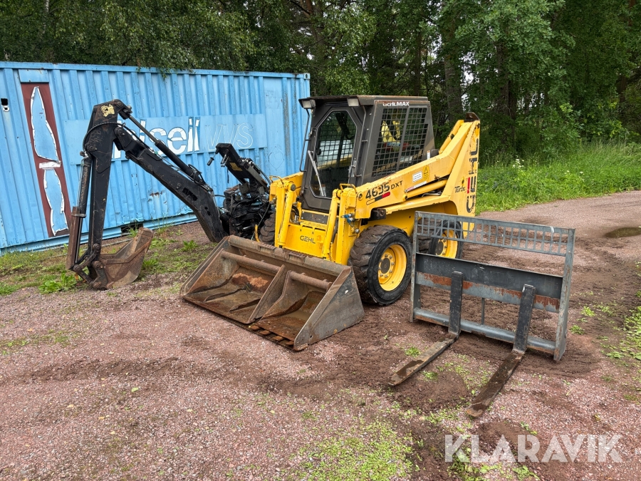 Kompaktlastare Gehl SL 4635 DXT med grävaggregat & redskap