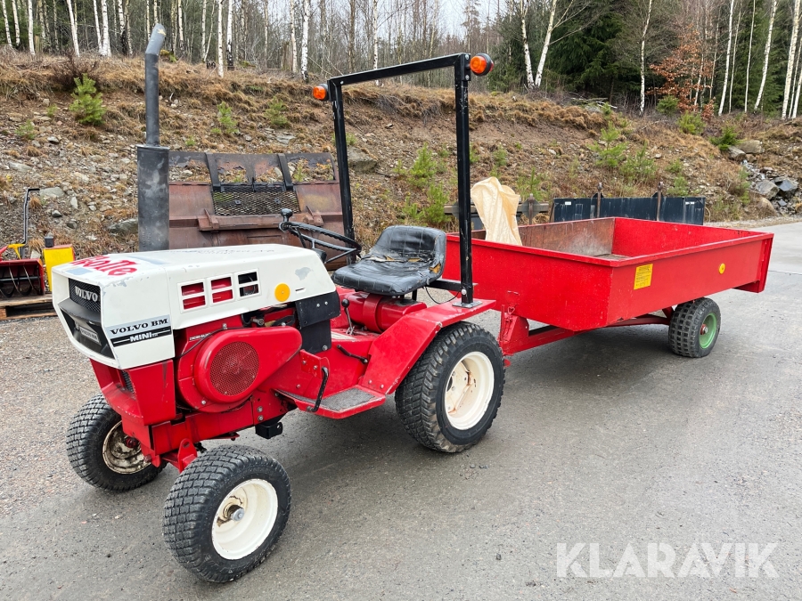 Minitraktor Volvo BM Mini 1330 med 4 redskap