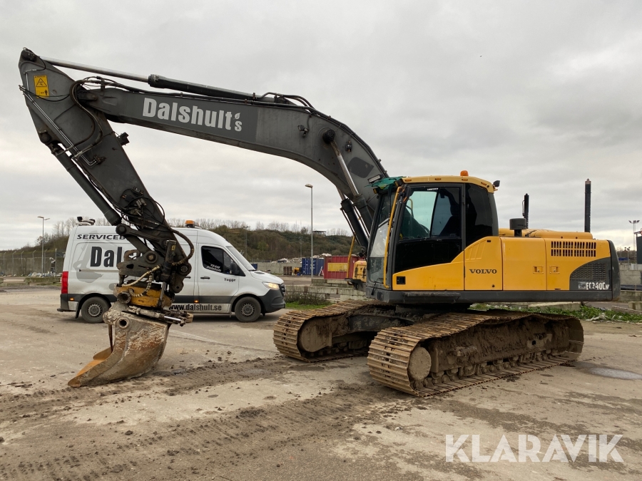 Grävmaskin Volvo EC 240 CNL Nyservad