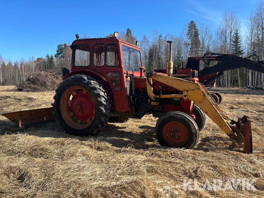 Traktor Volvo BM 600 med redskap