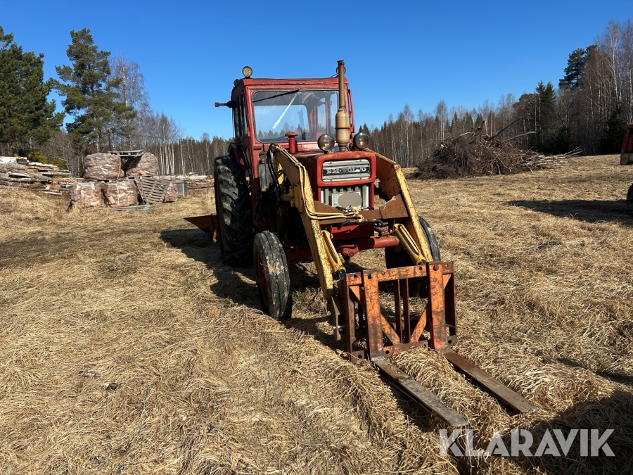 Traktor Volvo BM 600 med redskap