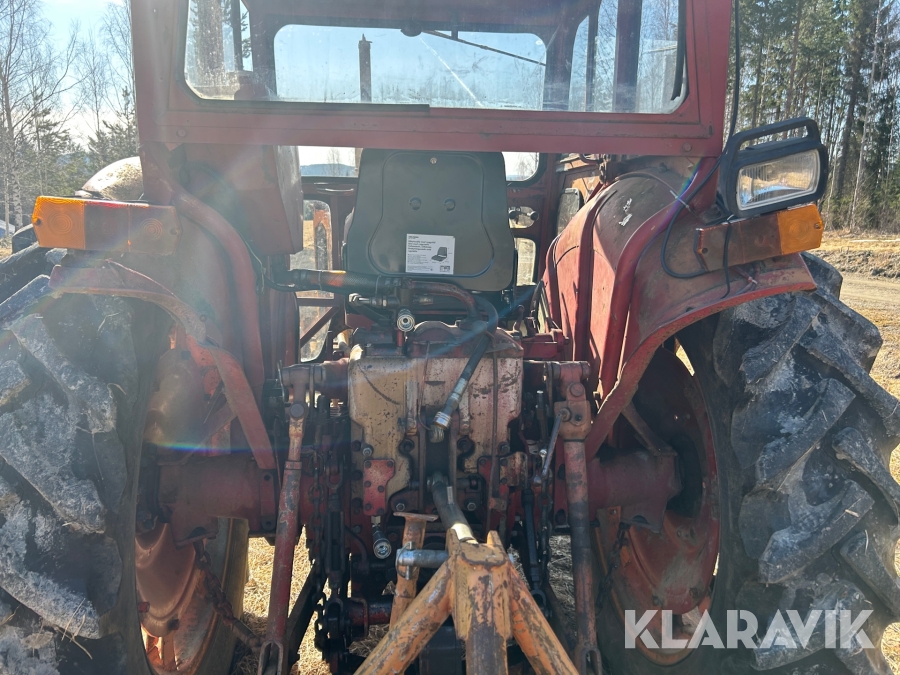 Traktor Volvo BM 600 med redskap