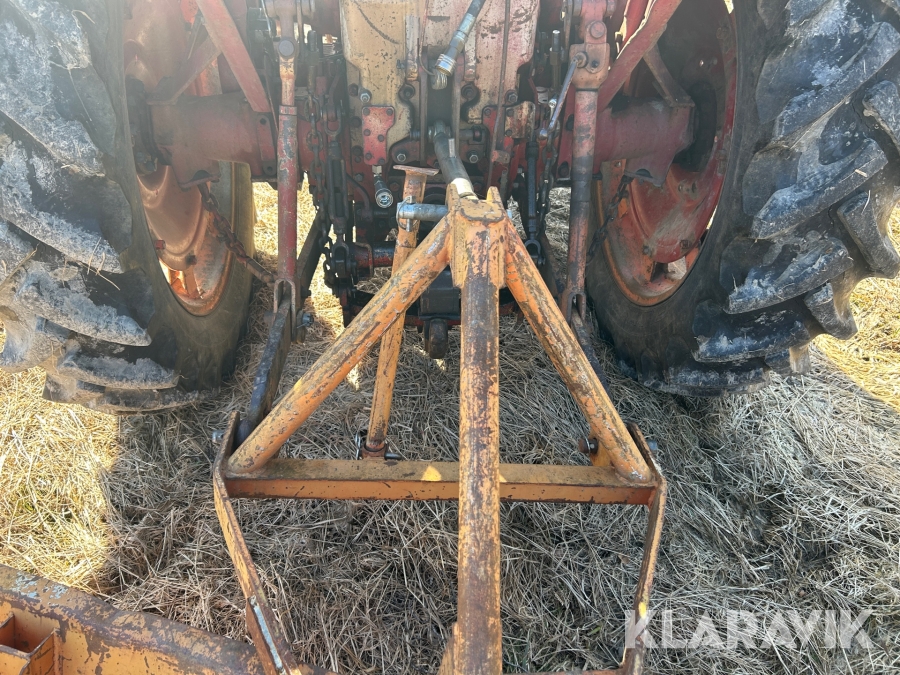 Traktor Volvo BM 600 med redskap