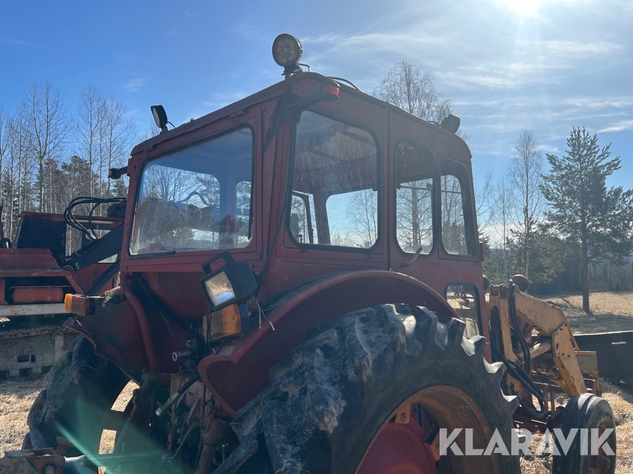 Traktor Volvo BM 600 med redskap