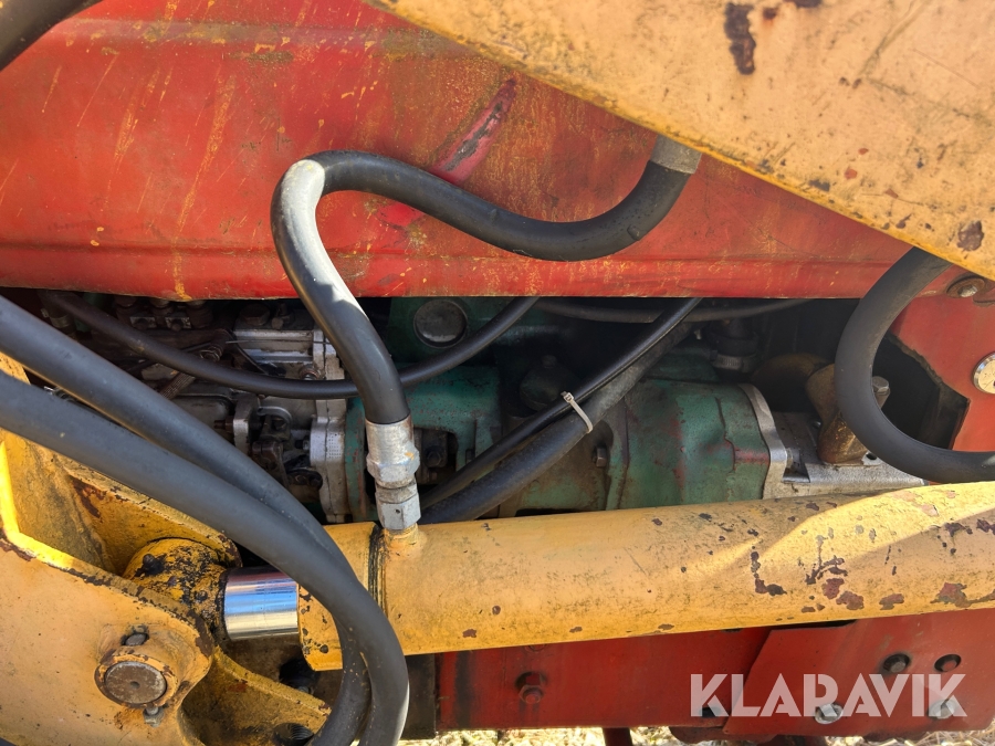 Traktor Volvo BM 600 med redskap