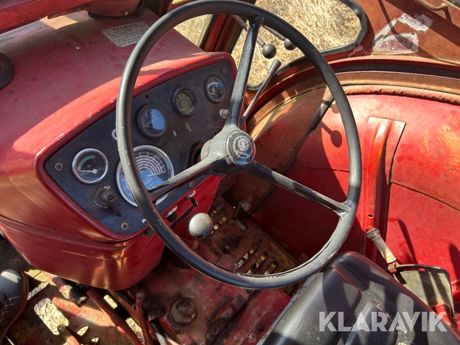 Traktor Volvo BM 600 med redskap