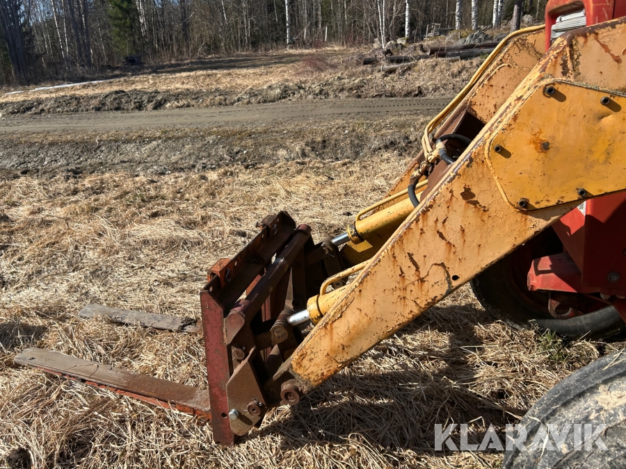 Traktor Volvo BM 600 med redskap