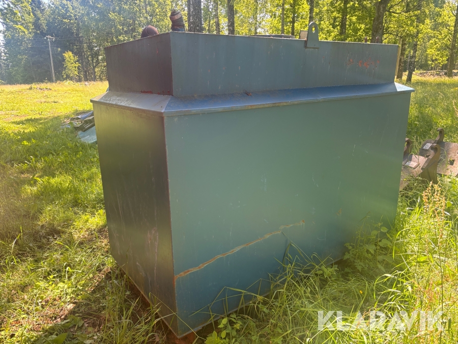 Dieseltank Svets Och Smide 3000L invallad