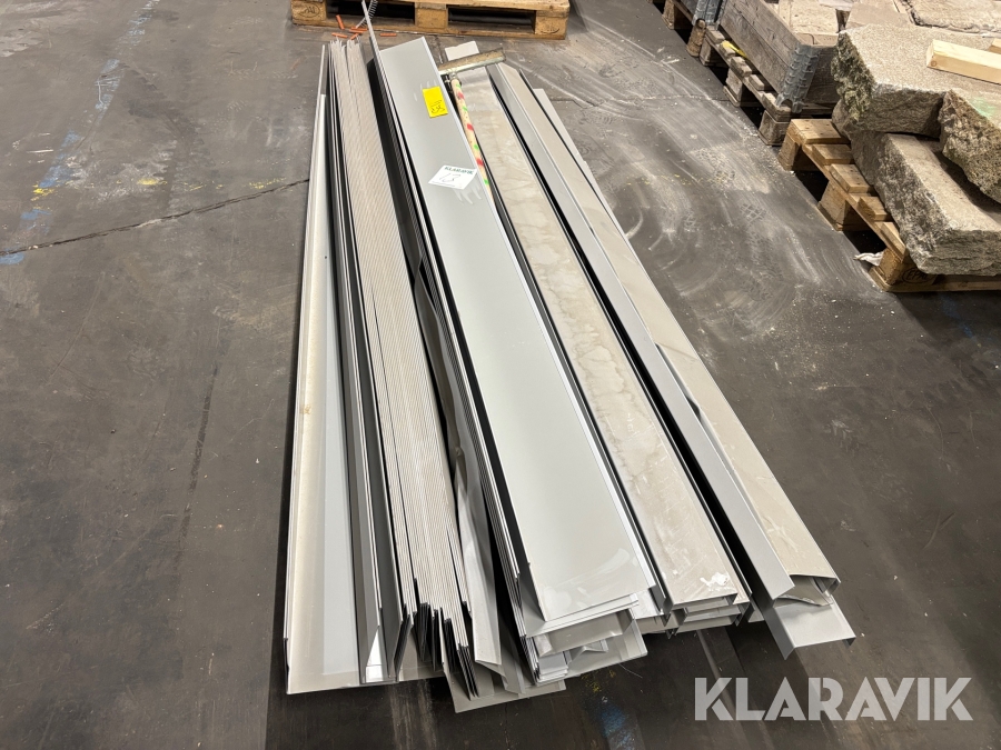 Fasadplåtar 200cm ca 40st