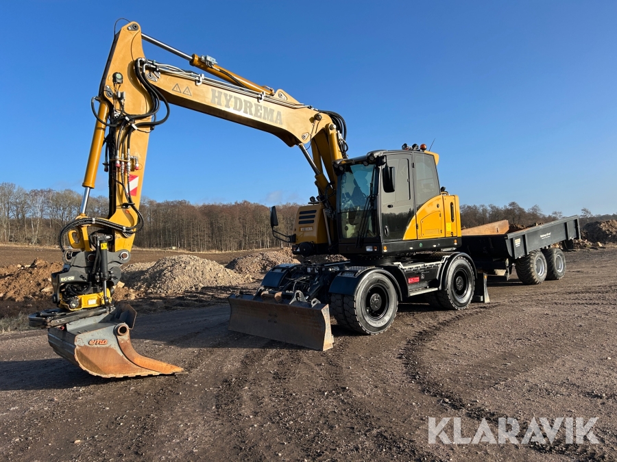 Grävmaskin Hydrema MX 16 med vagn och redskap