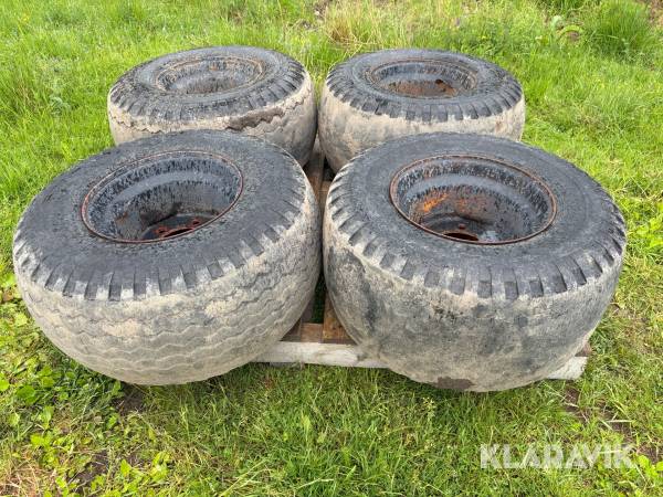Däck med plåtfälg Trelleborg 400-15.5