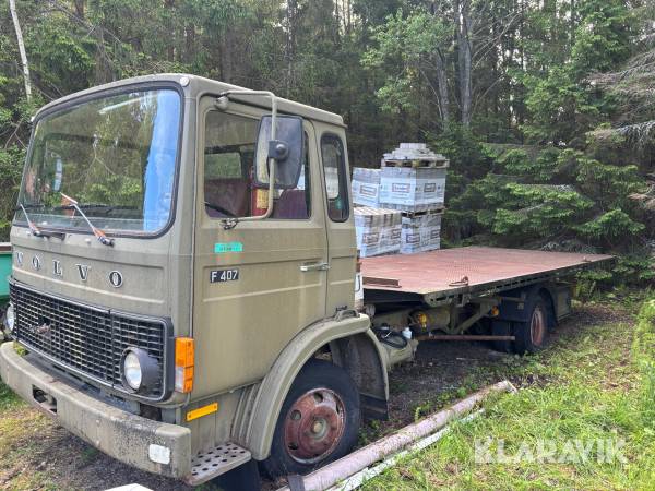 Veteranlastbil Volvo F 407 4x2-1-v