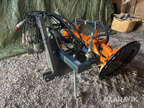 Ogräsborste Nesbo 725R/L