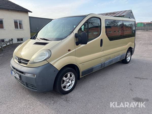 Minibuss Opel Vivaro Combi 2.0 L2
