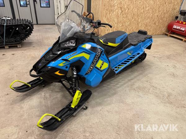 Snöskoter Polaris Titan XC 800