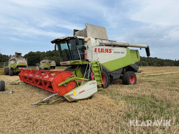 Skördetröska Claas Lexion 560 med C750 auto-contour 25 fots bord