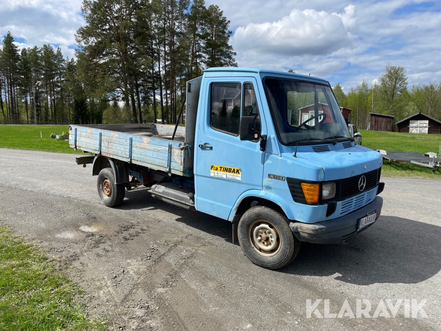 Pickup Mercedes-Benz 307 D