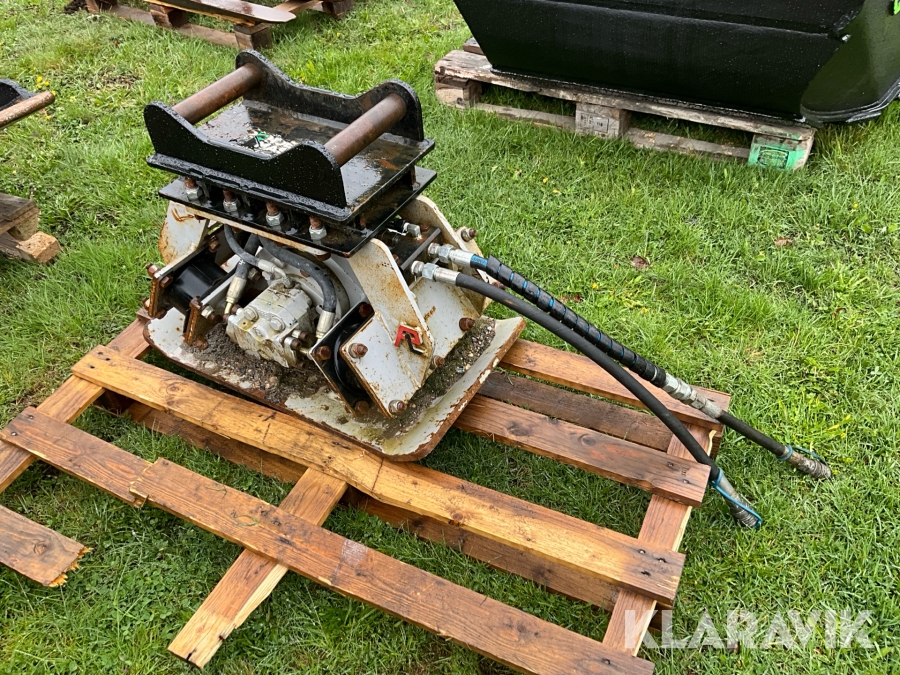 Markvibrator till grävmaskin S40 Pladdet PCP30