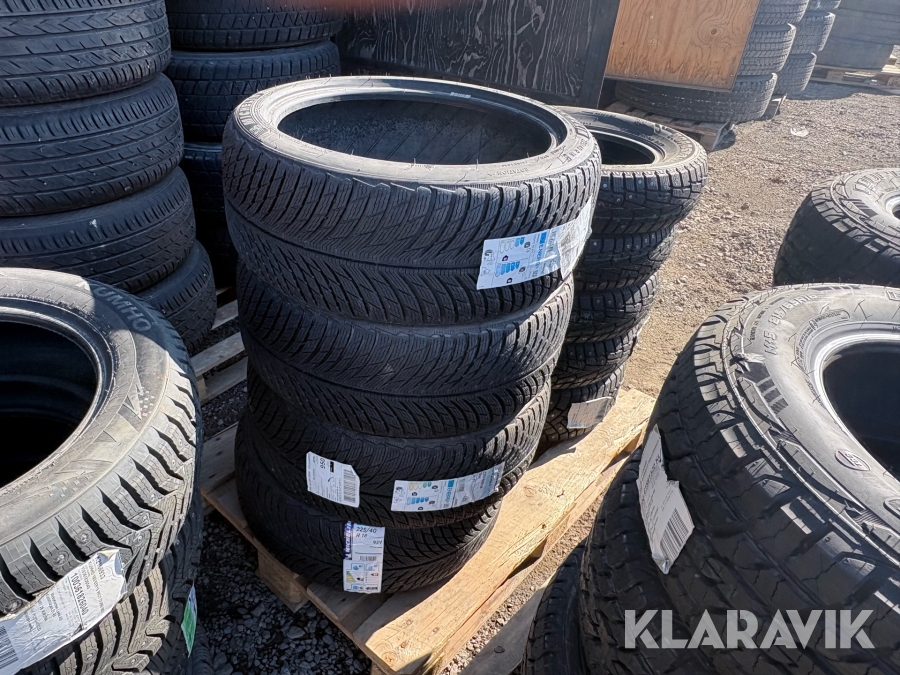 Nya personbilsdäck Michelin Pilot Alpine 5 225/40R18 4st