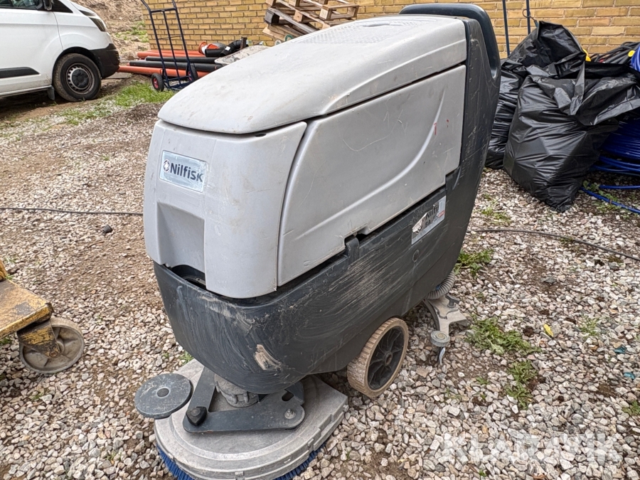 Skurmaskin Nilfisk BA 551D