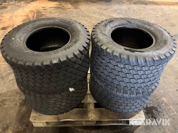 Nya däck Bkt 31x15.5-15 4st