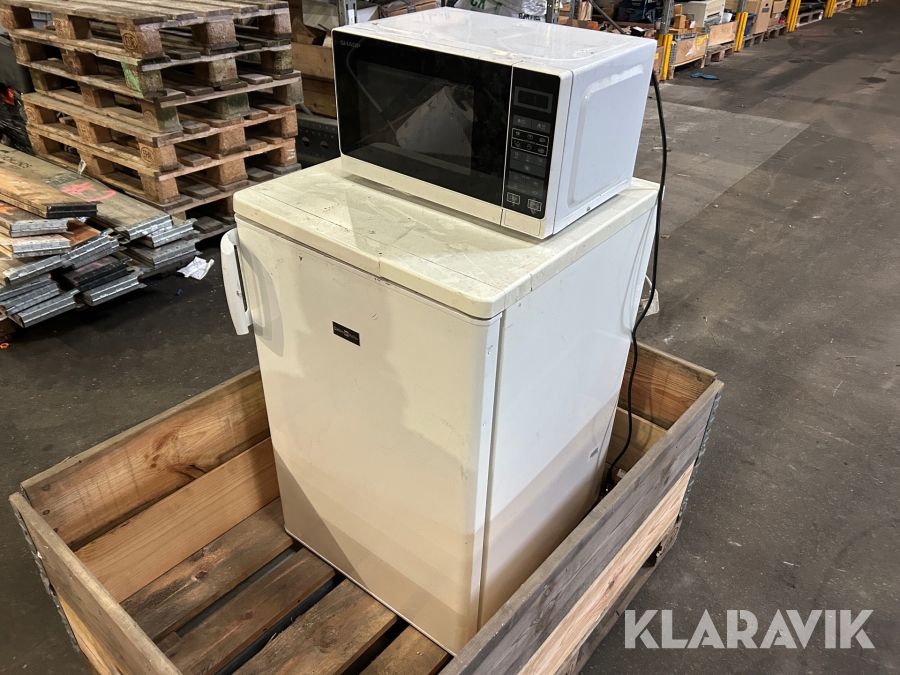 Kylskåp & Micro Electro Helios / Sharp