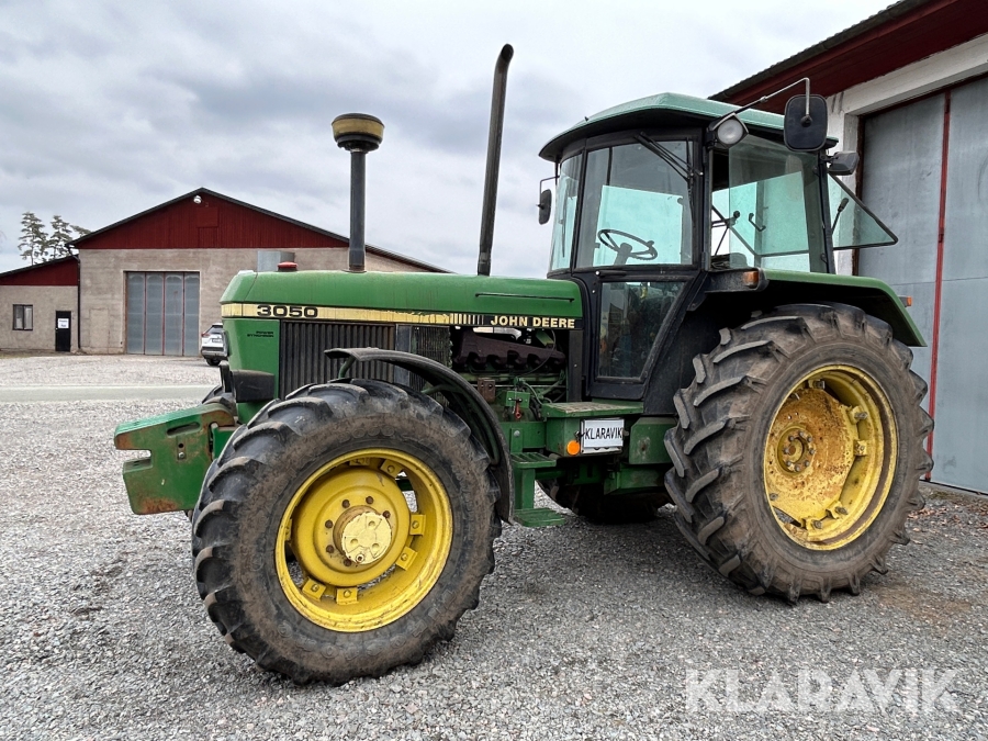 Traktor John Deere 3050