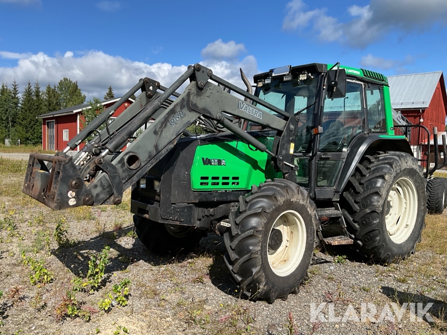 Traktor Valtra 6400-4