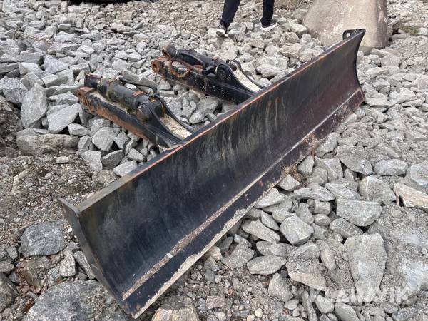 Schaktblad CAT 10-13tons