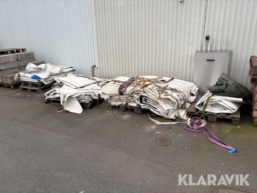 Parti med presseningar diverse storlekar