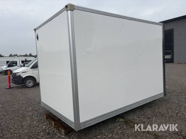 Glasfiberskåp till transportbil ABC Karossen med bakgavellyft