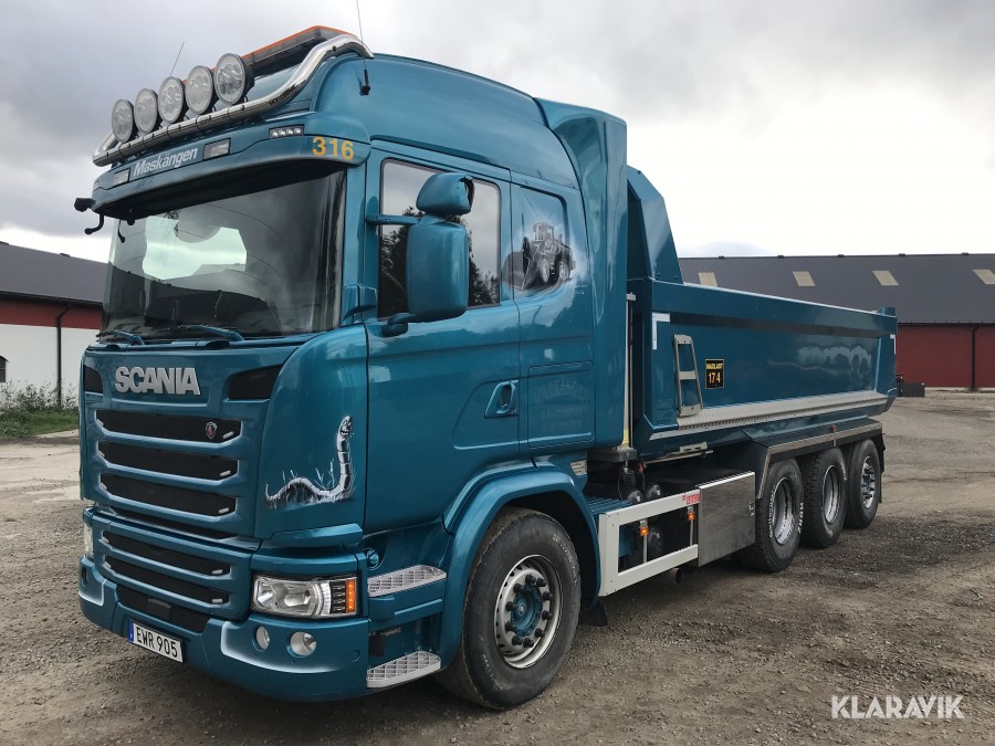 Tippbil Scania G490 med schaktflak