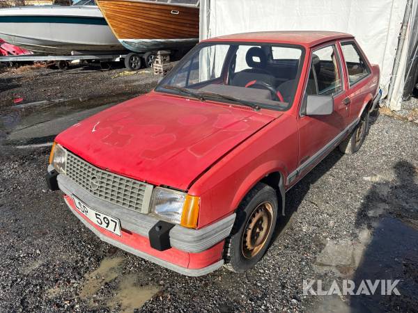 Veteranbil Opel Corsa 2-dörrars sedan 1.2 Manuell
