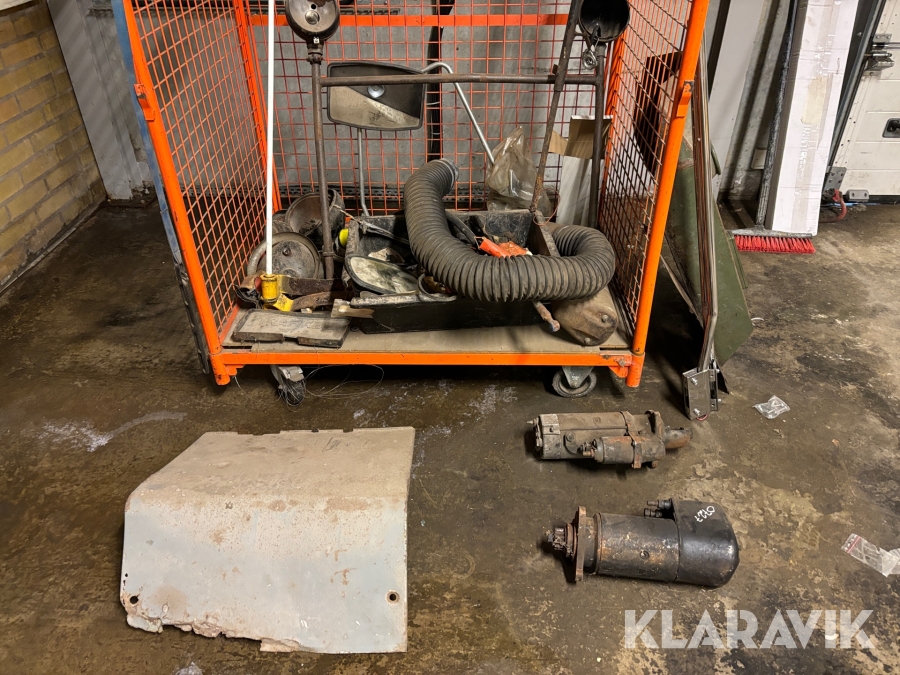 Diverse Delar till veteranlastbil